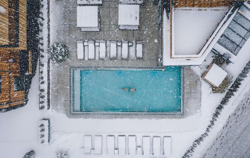 Elements Resort Zell am See - Havuz
