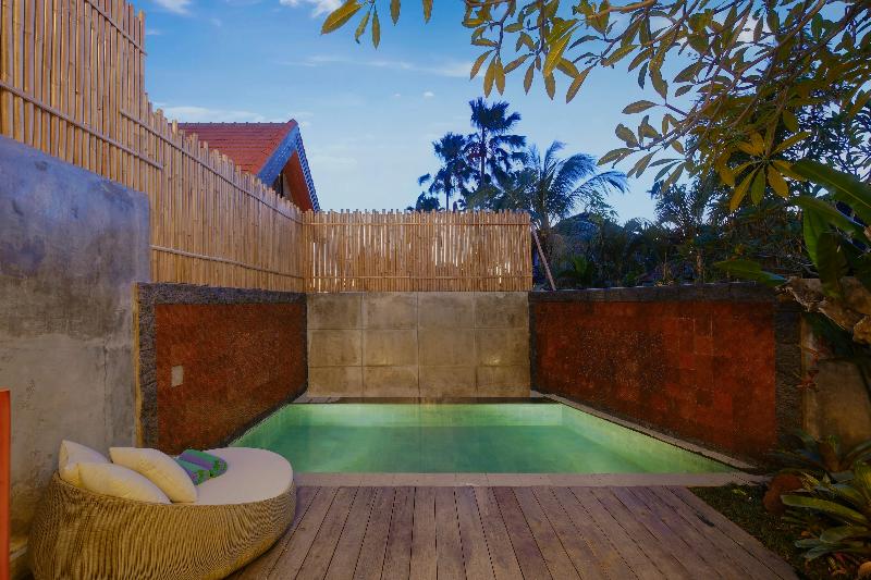 Utamas Keramas Villa - Havuz