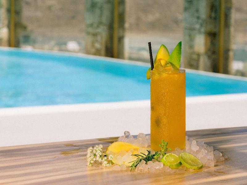 Radisson Blu Euphoria Resort - Bar