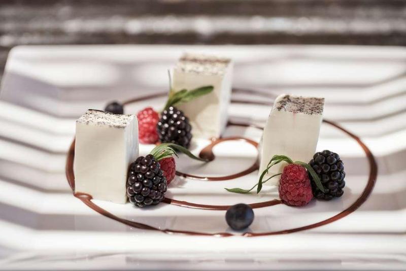 Radisson Blu Euphoria Resort - Restoran