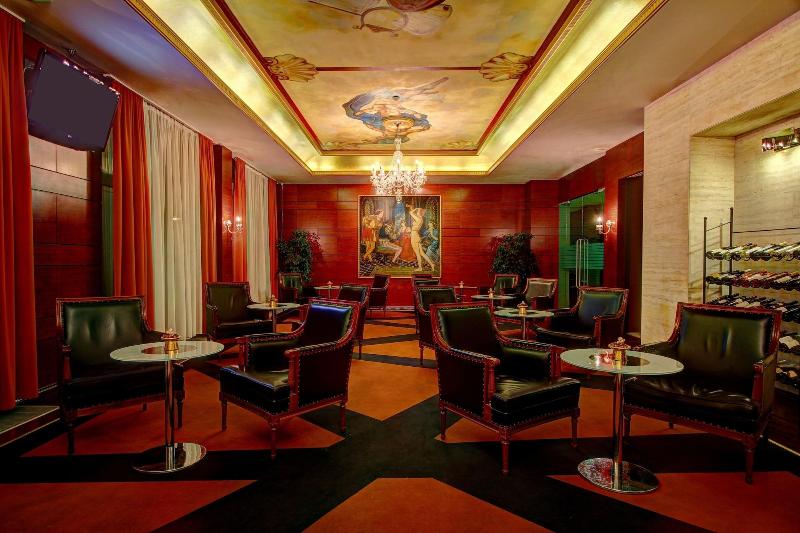 Divinus - Bar