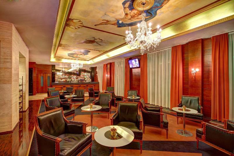 Divinus - Bar