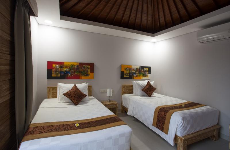 The Awandari Villas Seminyak - Oda