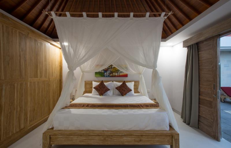 The Awandari Villas Seminyak - Oda