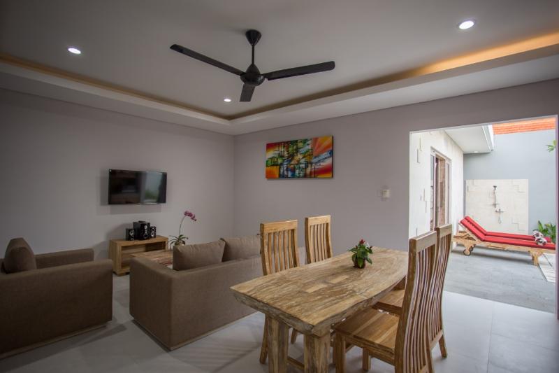 The Awandari Villas Seminyak - Oda