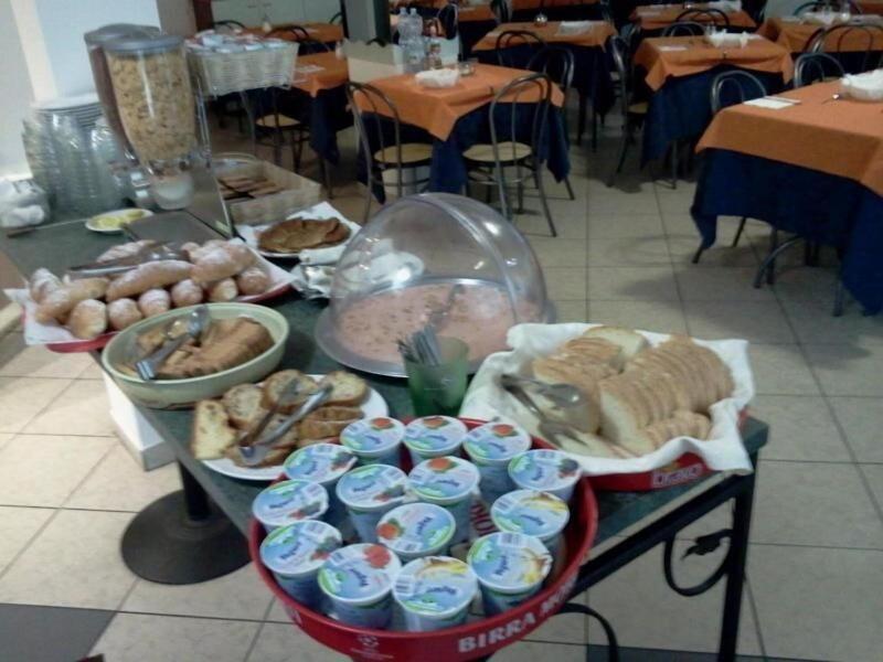 TRINIDAD - Restoran