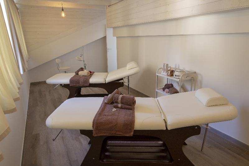 Luxmari Hotel and Spa - Havuz