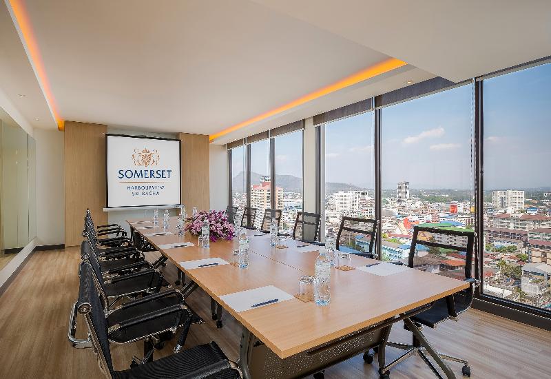 Somerset Harbourview Sri Racha - Toplantı