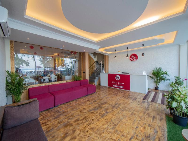 Coral Grand Beach Spa - Lobi