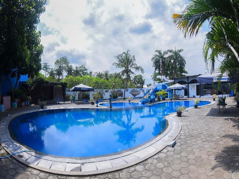 Mahkota Hotel Genteng - Havuz