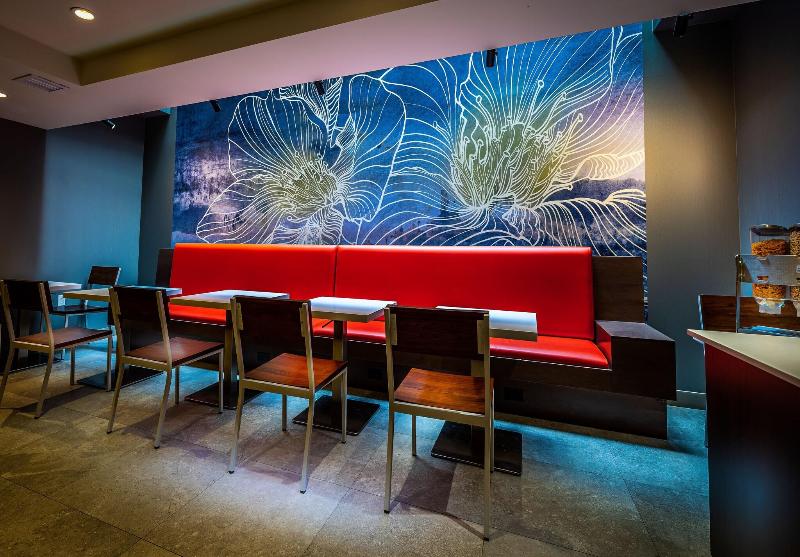 La Quinta Inn and Suites Times Square South - Restoran