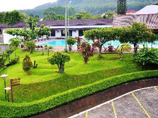 Front One Resort Magelang otel fotoğrafı