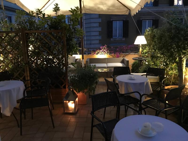 Hotel Monte Cenci - Teras