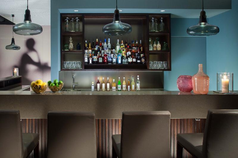 Acasa Suites Zurich Oerlikon - Bar