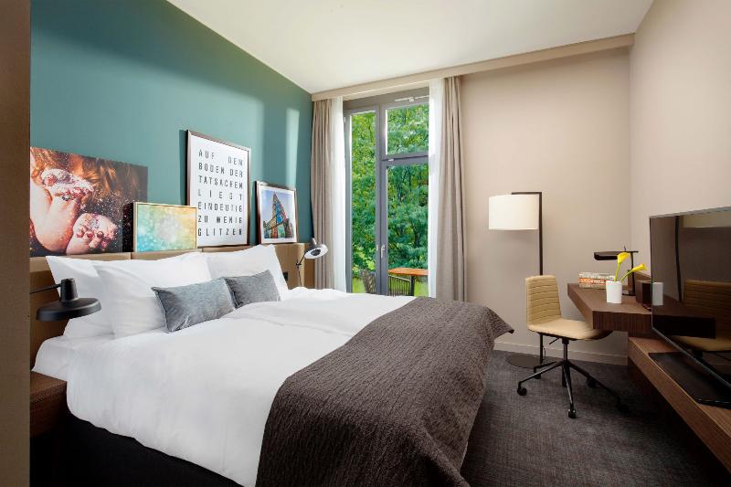 Acasa Suites Zurich Oerlikon - Oda
