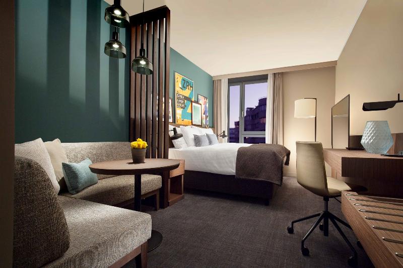 Acasa Suites Zurich Oerlikon - Oda
