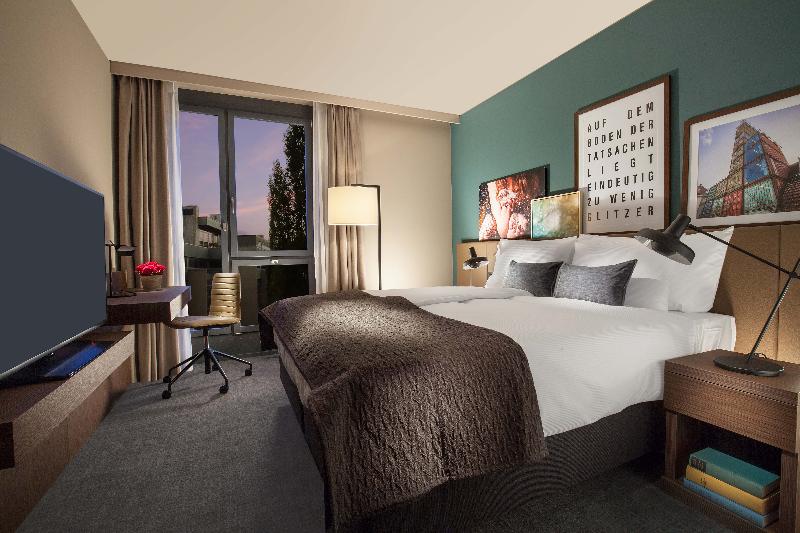 Acasa Suites Zurich Oerlikon - Oda