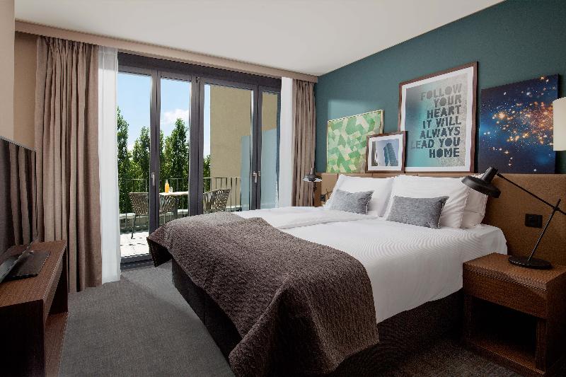 Acasa Suites Zurich Oerlikon - Oda