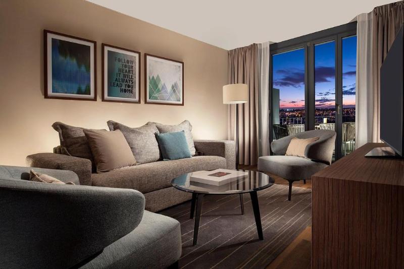 Acasa Suites Zurich Oerlikon - Oda
