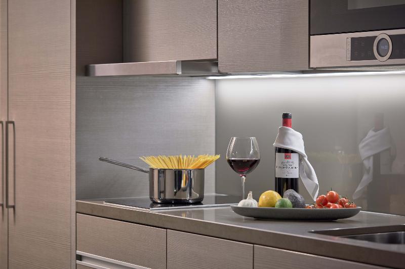 Acasa Suites Zurich Oerlikon - Oda