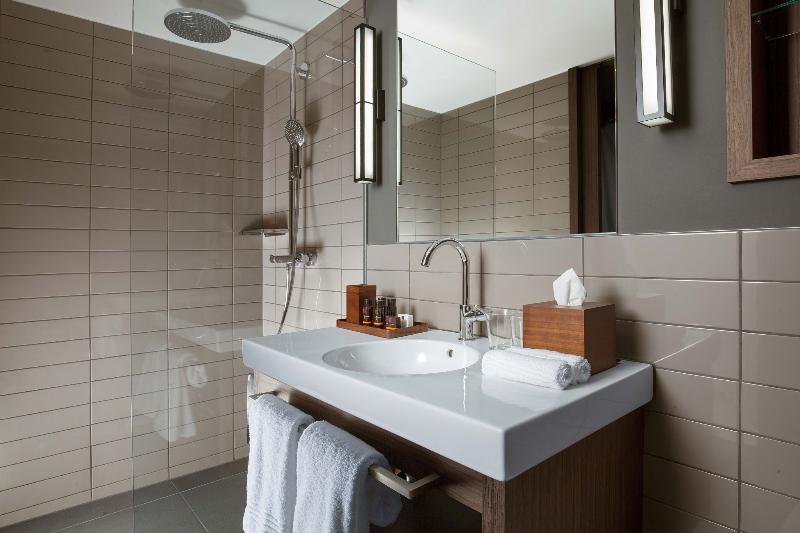 Acasa Suites Zurich Oerlikon - Oda