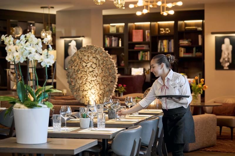 Acasa Suites Zurich Oerlikon - Restoran
