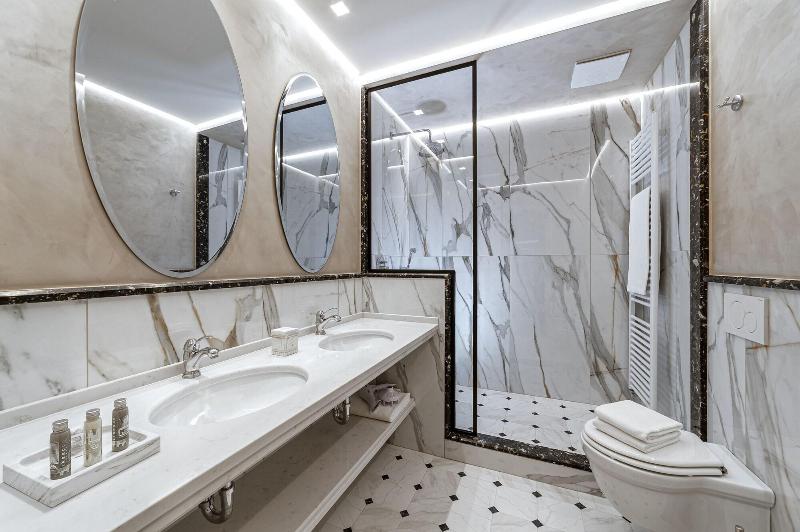 Hotel Premiere Abano - Oda