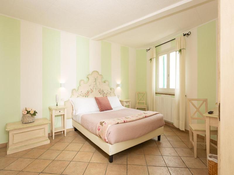 IDEALE - Genel