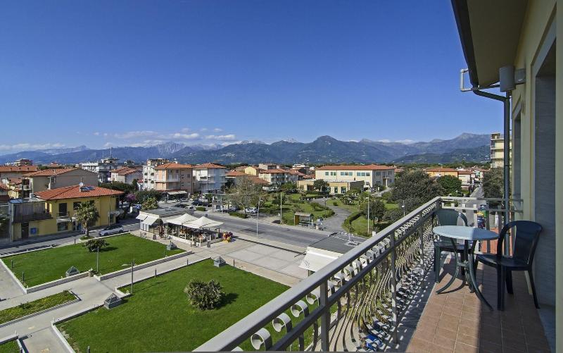 Nuovo Tirreno - Oda