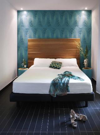 Q Hotel otel fotoğrafı