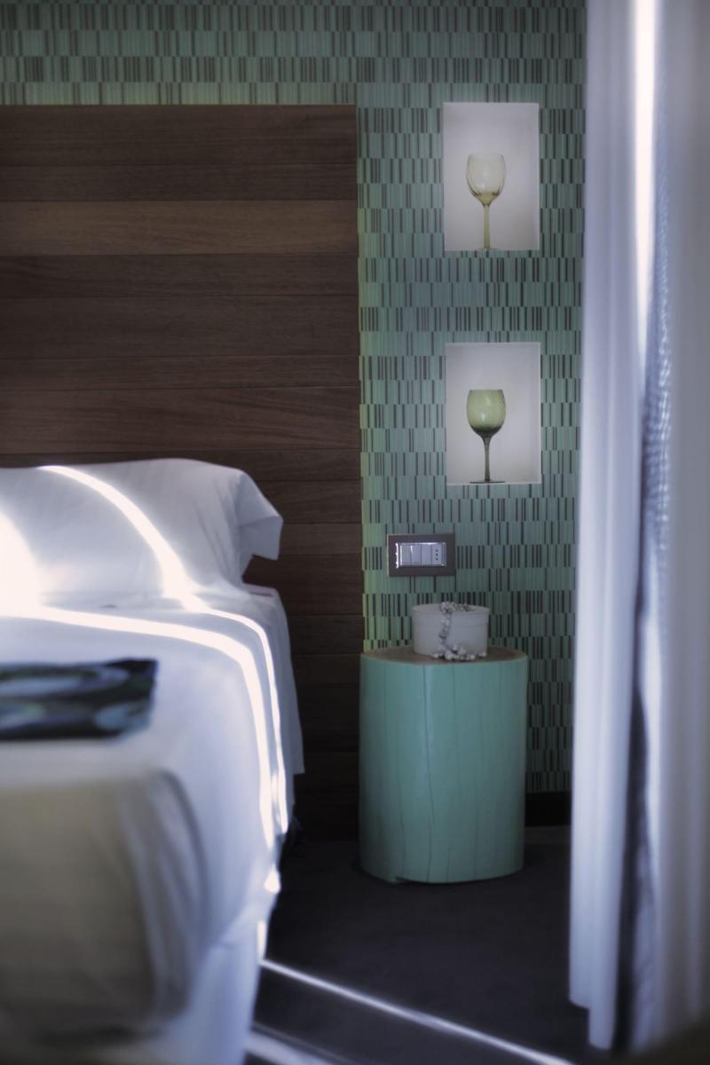 Q Hotel - Oda