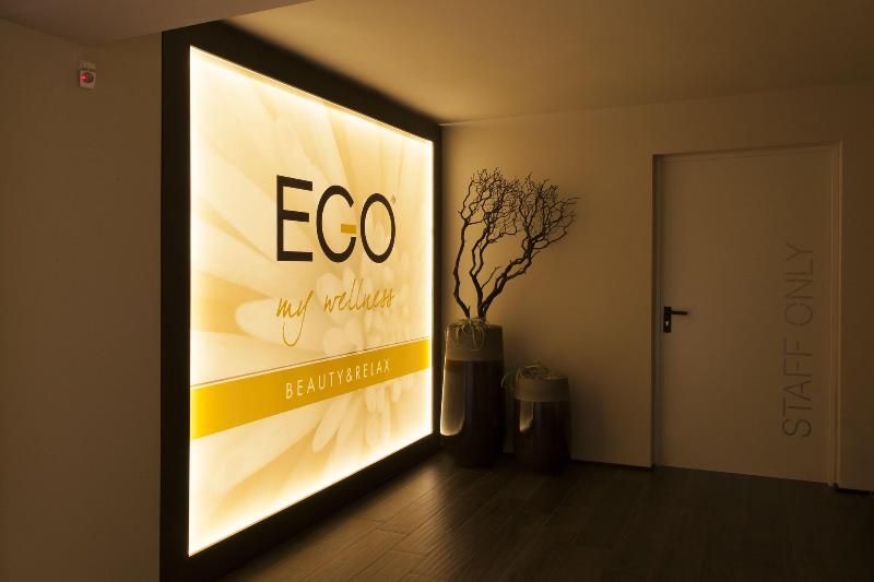 Ego Hotel - Lobi