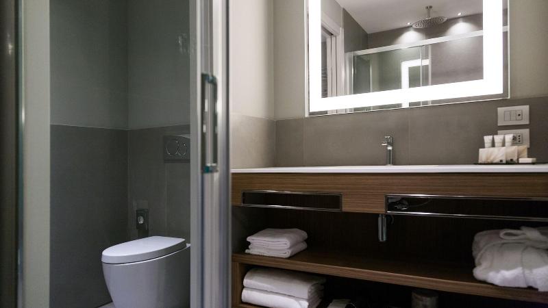 G Hotel Pescara - Oda