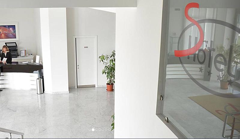 S Hotel - Lobi