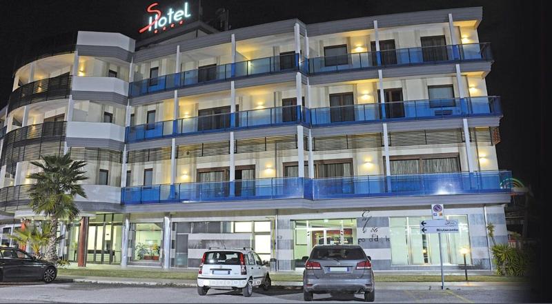 S Hotel - Genel
