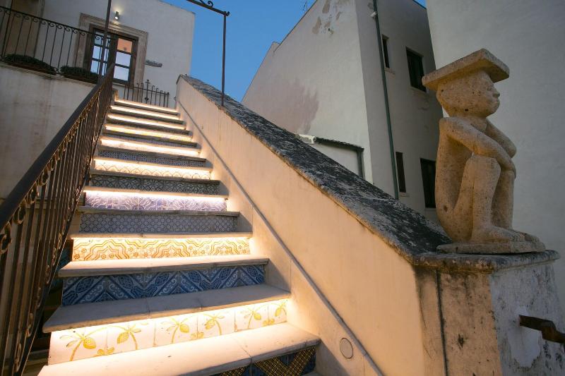 Charme Henry S House - Genel