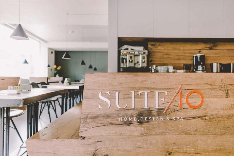 Suite 10 Home Design - Lobi