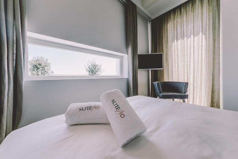 Suite 10 Home Design - Oda