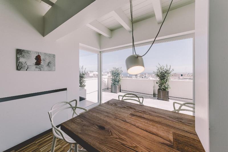 Suite 10 Home Design - Oda