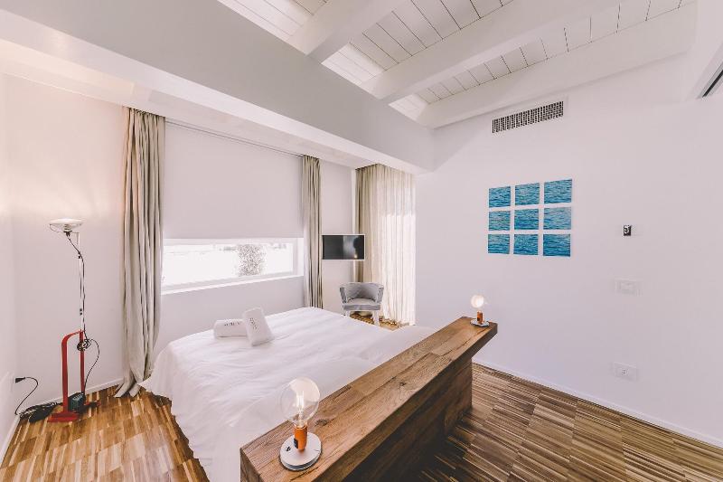 Suite 10 Home Design - Oda