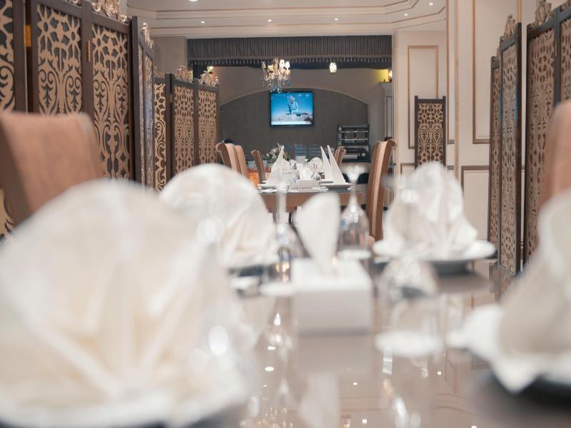 Al Borg Al Watheer - Restoran