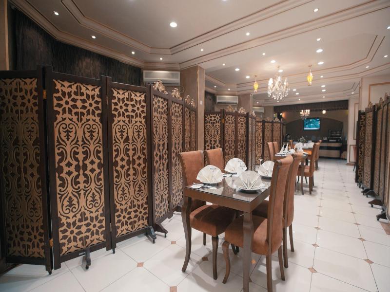 Al Borg Al Watheer - Restoran