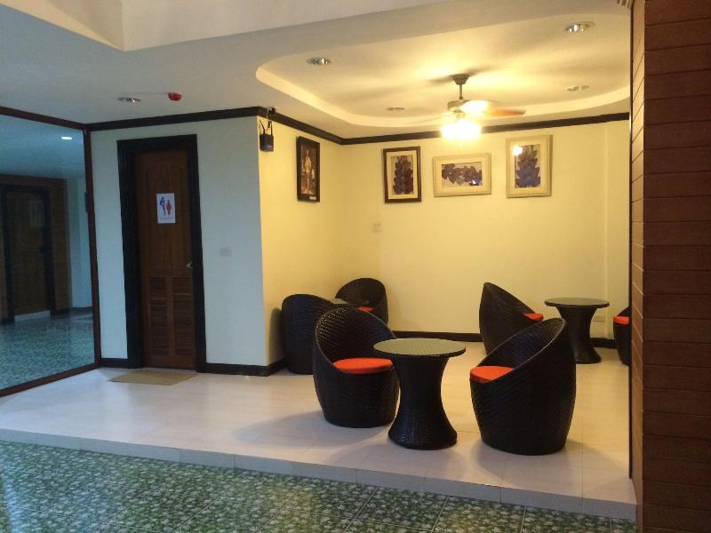 The Green Hotel - Lobi