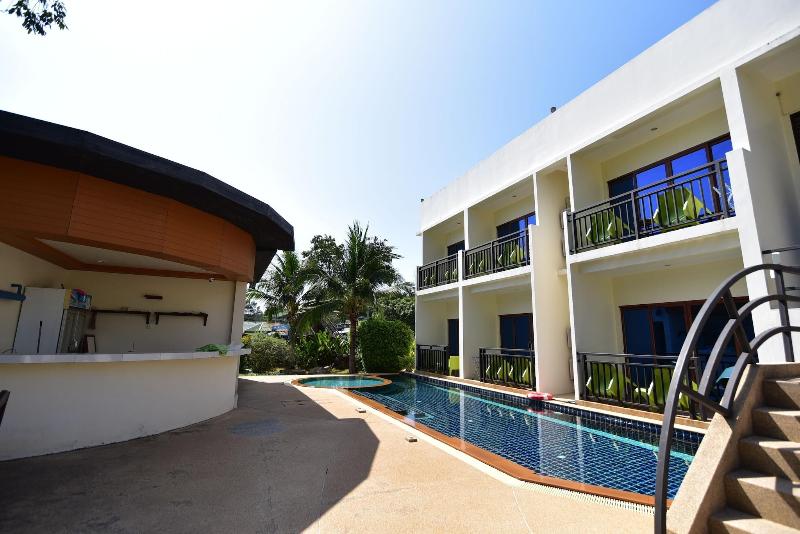 The Green Hotel - Genel