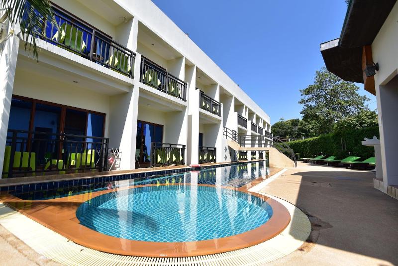 The Green Hotel - Genel