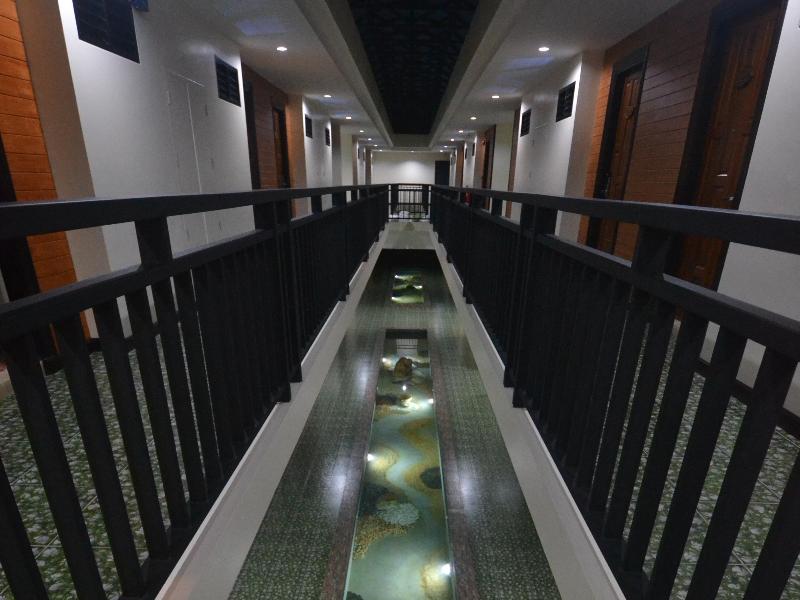 The Green Hotel - Genel