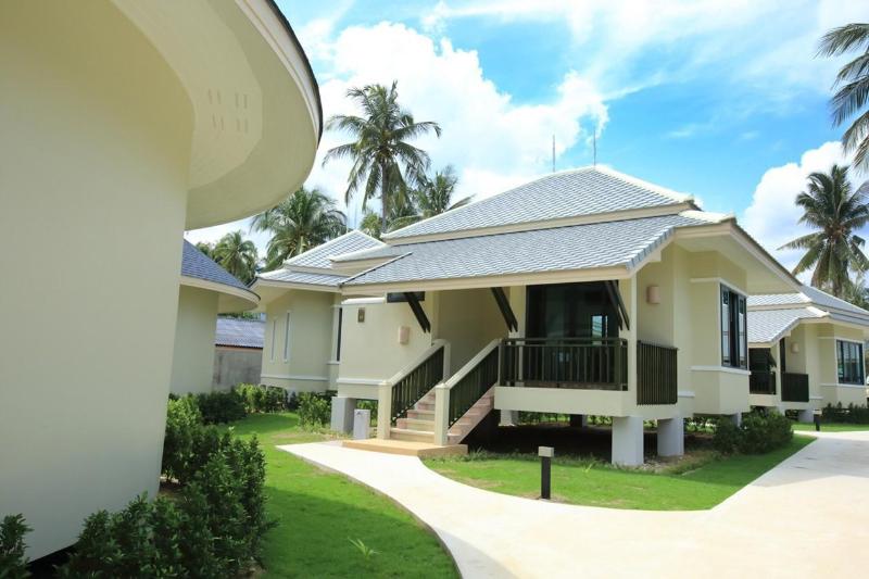 Wis Beach Khanom - Genel