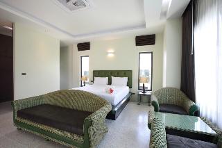 Wis Beach Khanom fotoÄŸrafÄ±