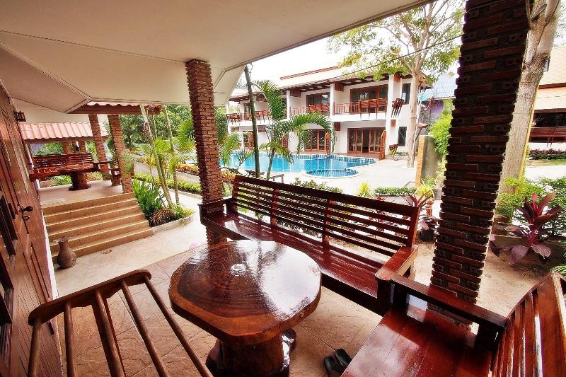 Blue Diamond Resort - Teras