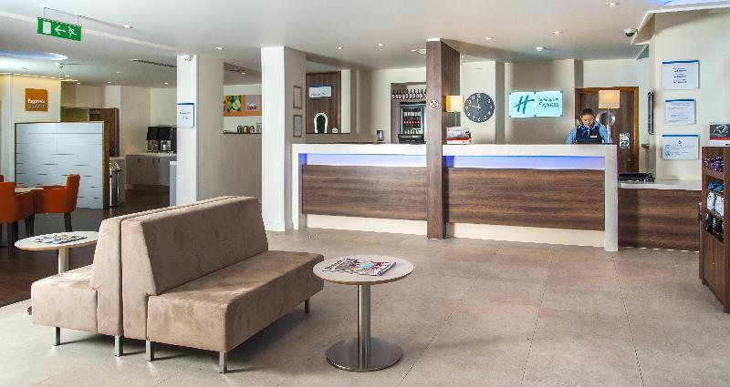 Holiday Inn Express London - Vauxhall Nine Elms - Genel